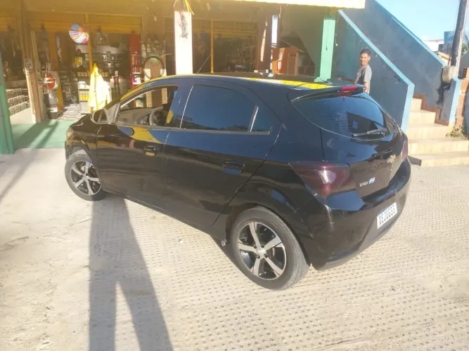Chevrolet Onix Hatch LT 1.0 8V Flex Mec. 4P 2018