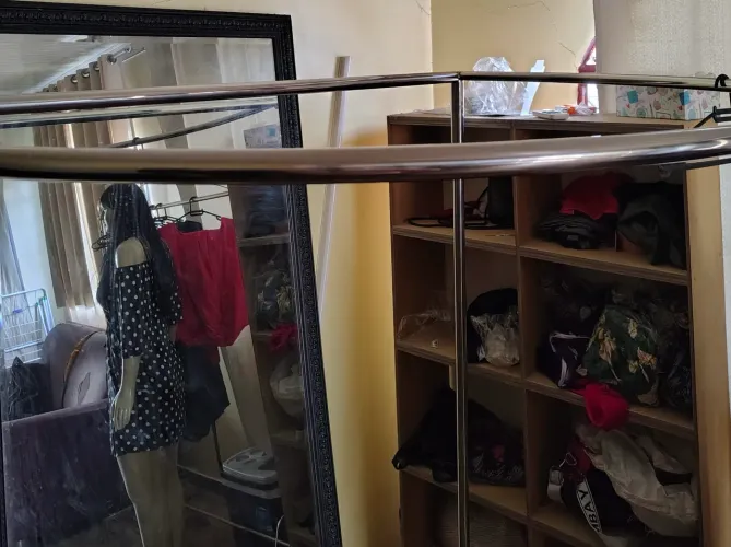 Provador móvel de roupas