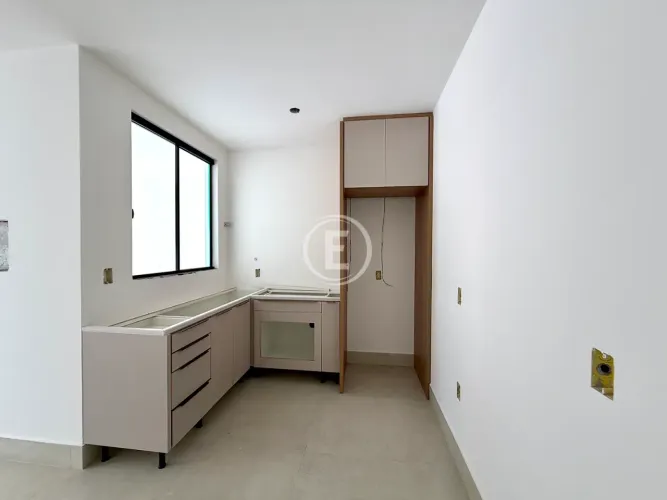 Casa Geminada 2 Quartos - Forquilhas