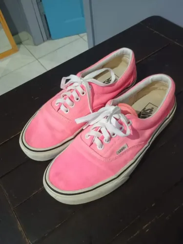 Tênis Vans n°37 original em estado de novo