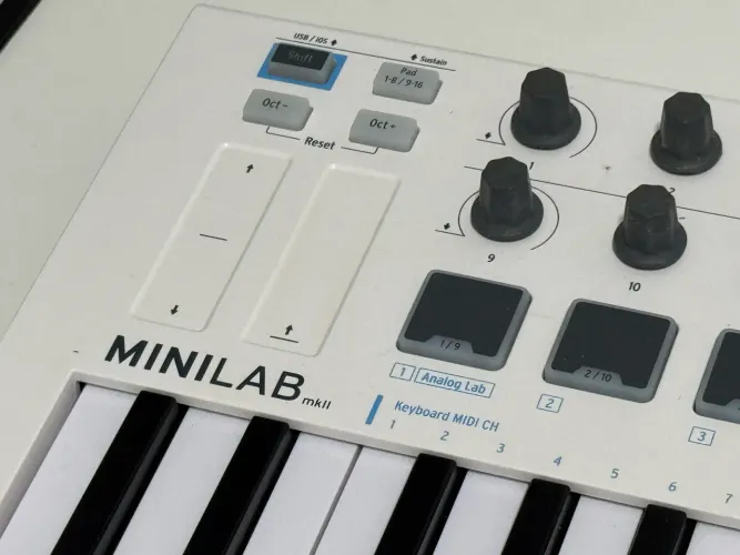 Teclado Controlador arturia mini lab