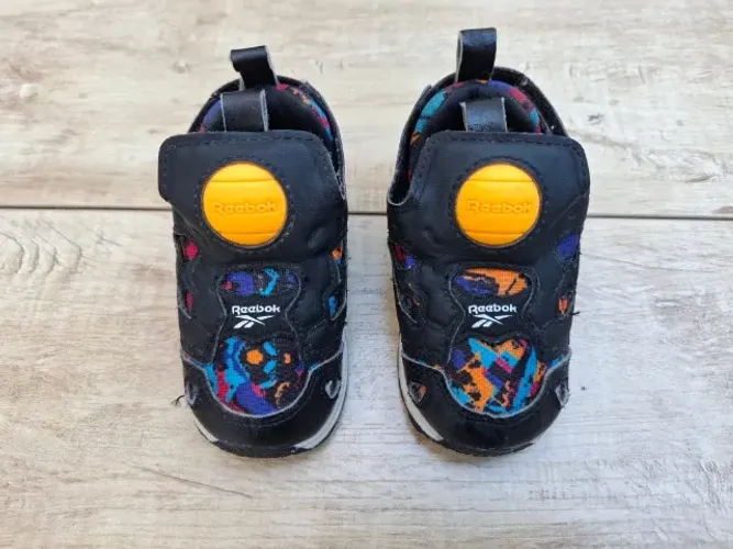 Tenis Reebok tamanho 17/18 bebê
