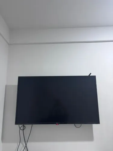 TV LG Smart TV 43? 4K UHD Semi Nova - Menos de 1 Ano de Uso
