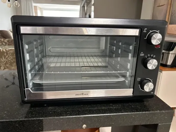 Forno Elétrico Britânia BFE43 43L - Semi Novo (Perfeito Estado)