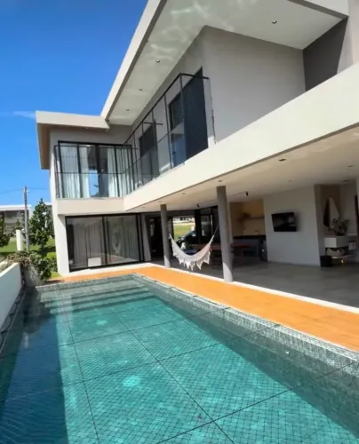 Vendo Excelente Casa Duplex de 450 m2 com 3 suítes no Atlantis Litoral Norte
