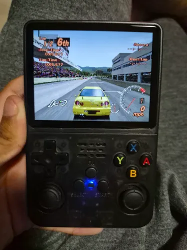 R36S console portátil