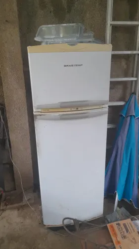 Vendo geladeira Brastemp