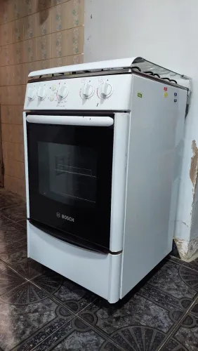 Fogão Bosch 4 Bocas com Forno - Excelente Estado<br><br>