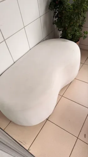 Sofá oval à venda