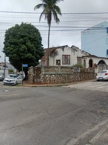 Imóvel com 380 metros quadrados em Barbalho - Salvador - BA