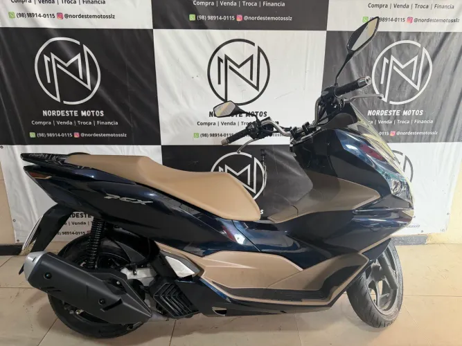 PCX DLX 2025 APENAS 480 KM ACEITA CARTÃO ATÉ 18X FINANCIA PELOS BANCOS 