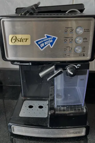 Cafeteira Oster Prima latte