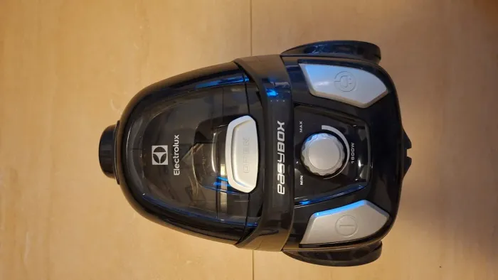 Aspirador Eletrolux pouco uso