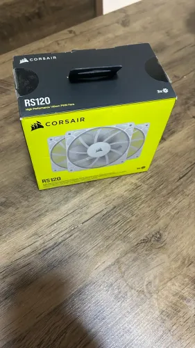 Kit Ventoinhas Corsair RS120 PWM 120mm (3 Fans) - Novo
