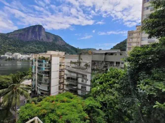 Apartamento : Padrão / Residencial / Lagoa