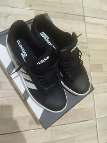 Tênis Adidas grand Court base 3.0