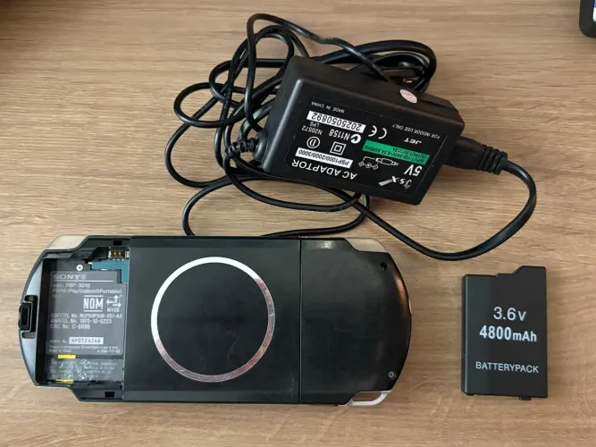 PSP 3010 + Bateria e Carregador Novos
