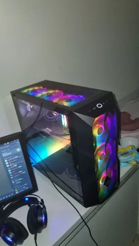 Gabinete Gamer Full Tower - Troco por Aquário