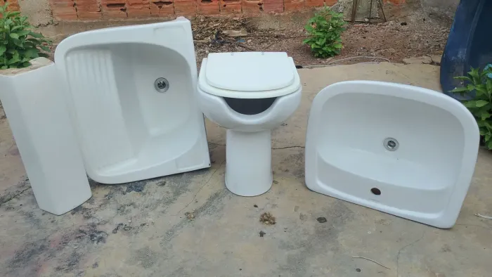 Jogo de.banheiro todo Blanco vaso sanitário pia e tanque de área de serviço Gr