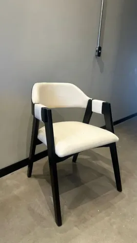 Cadeira Para Sala de Jantar Estar Living Estofada Suran Preto Linho Cru