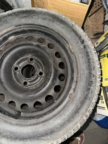 ? VENDE-SE ? JOGO DE RODAS ARO 14 + 4 PNEUS BONS 175 / 65 r14