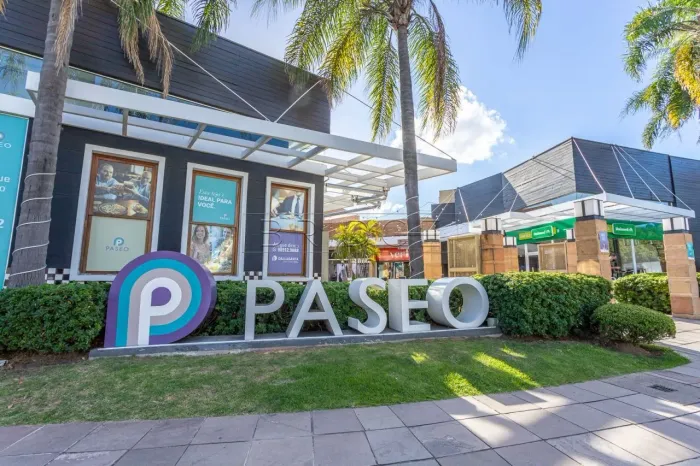 Loja no Paseo com 28²