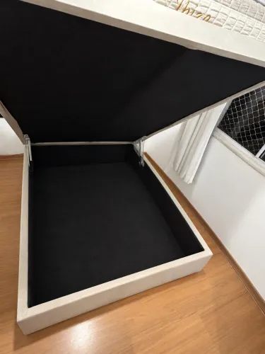 Vendo cama box baú casal