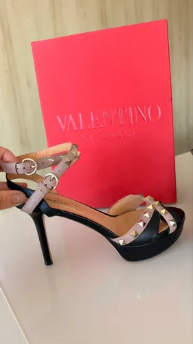 Sandália usada Valentino