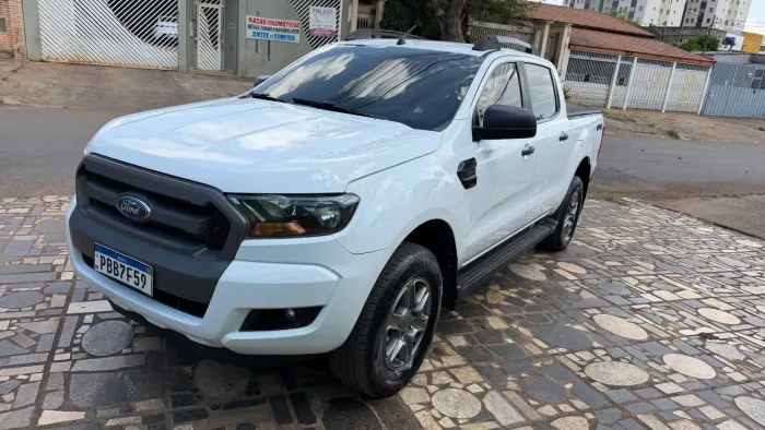 Ford Ranger XLS 2.2 4X2 CD Diesel Mec. 2018