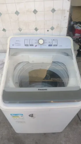 Vende-se lavadora Panasonic 12 kg