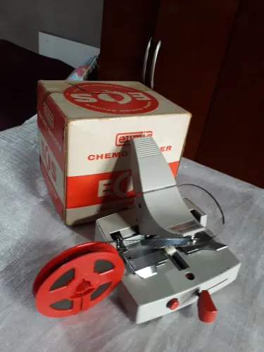 Filme super 8 colagem recorte aparelho iumig Z1