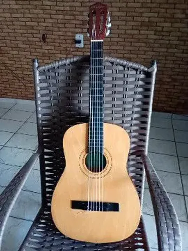 Violão baixo custo bom 