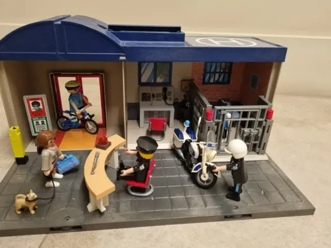 Playmobil (City Action) Mala/Base Policial Portatil