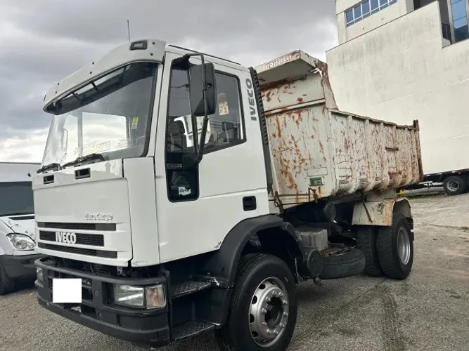 Caminhão basculante Iveco Eurocargo 2010/2010
