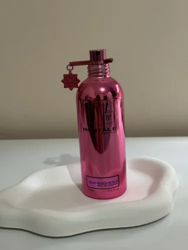 Montale Paris Aoud Roses Petals