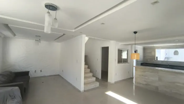 Oportunidade no Aquaville casa duplex em rua tranquila