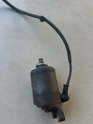 Motor de arranque Strada 200