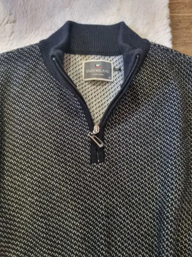Suéter masculino Enzo Milano. Tam G.