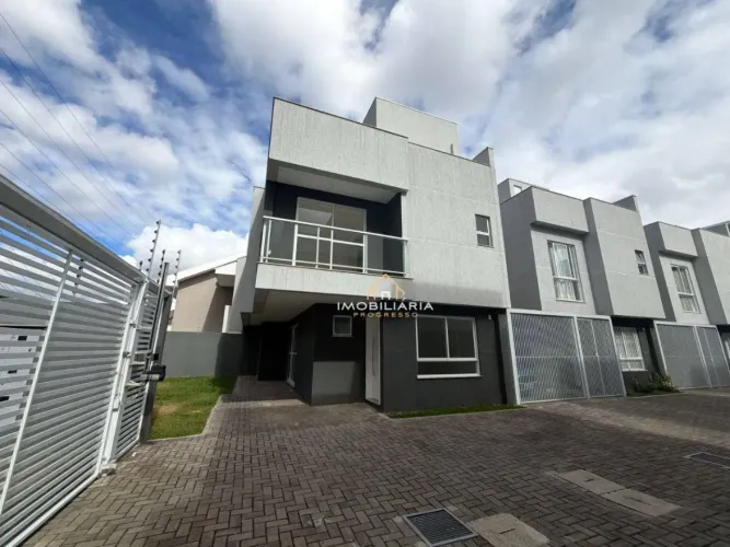 Sobrado com 3 dormitórios à venda, 151 m² por R$ 1.200.000 - Portão - Curitiba/PR