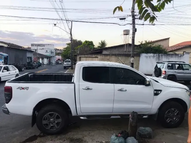 Ford Ranger XLS 3.2 20V 4X4 CD Diesel Aut. 2016