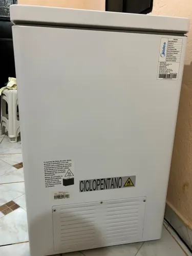 Freezer semi-novo