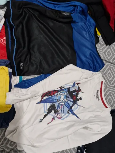 Lote de Roupa Menino de 06 a 08