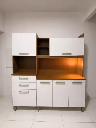 VENDO ARMÁRIO DE COZINHA MODERNO