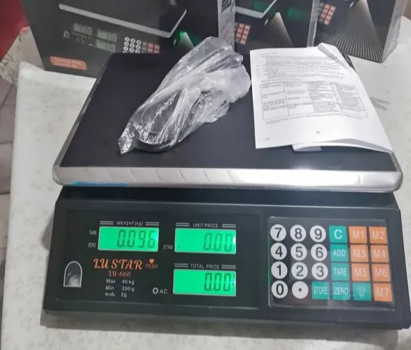 Balança digital 40kg Preta oferta só 169,00 Nova na caixa