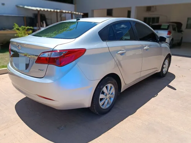 Hyundai HB20S Copa DO Mundo 1.0 Flex 12V Mec. 2014