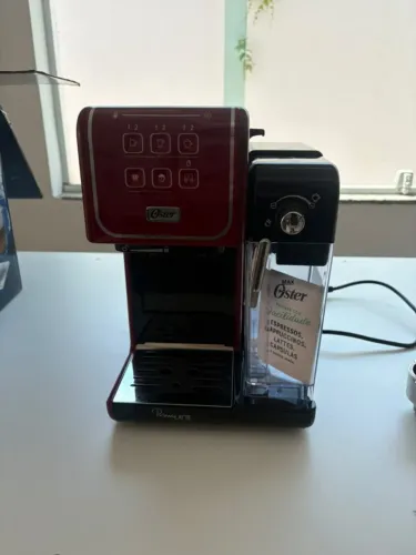Cafeteira Oster Primallate Red 127v - USADA APENAS PARA TESTE