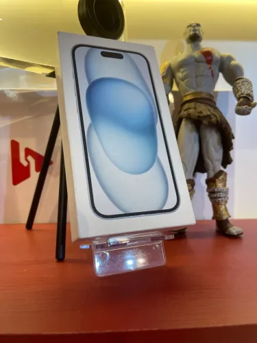 Novo lacrado iphone 15 128giga azul sim físico +esim