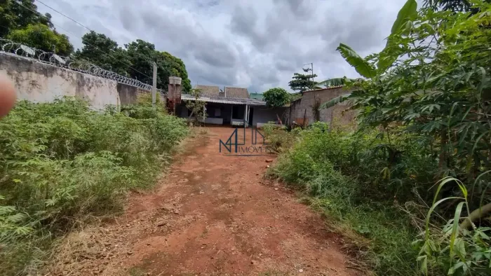 Terreno com Barracâo - Jardim Riviera - Aparecida de Goiânia - GO