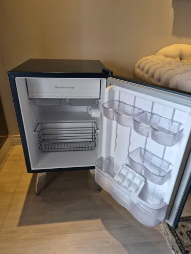 Frigobar Brastemp Retrô 76 Litros Midnight Blue - Com pouquíssimo uso