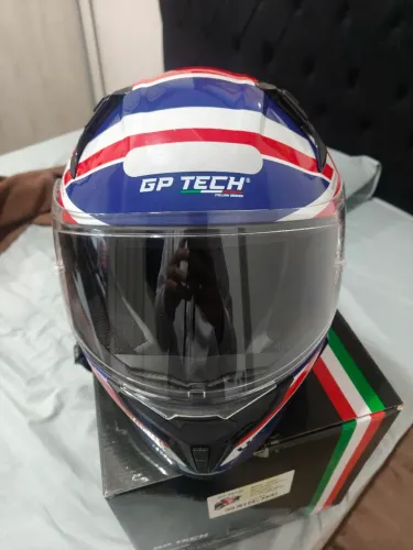Capacete novo tamanho 61